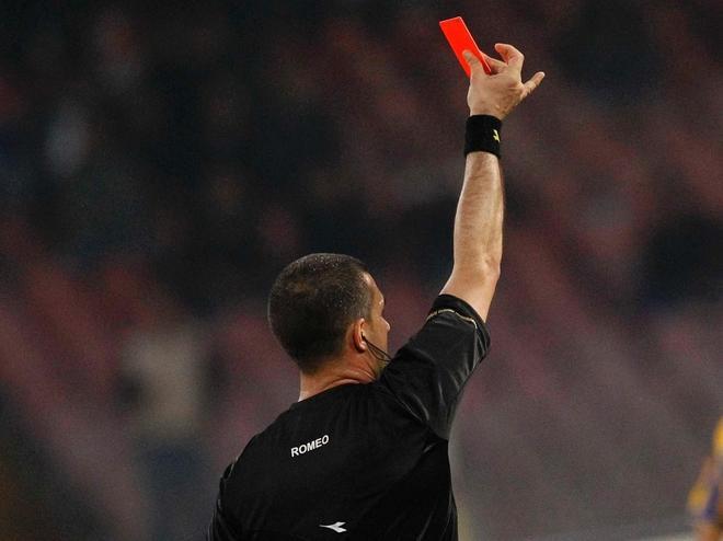 Rigore contestato, arrivano i carabinieri 