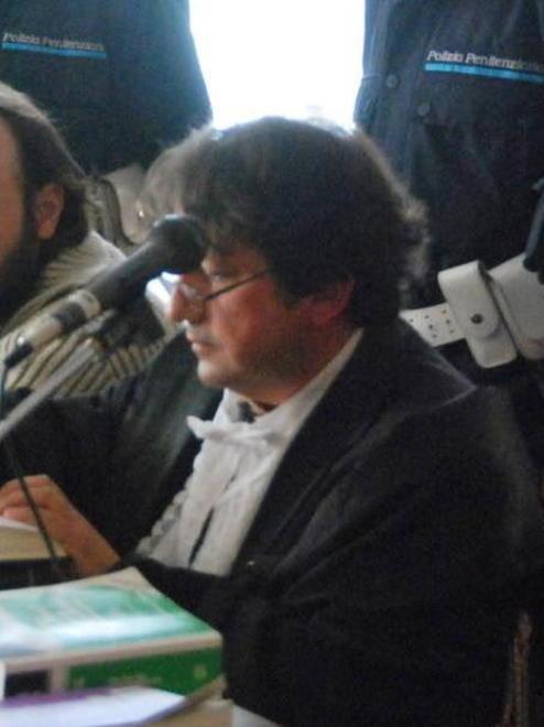 Spaccio a scuola, in libertà uno dei ventenni 