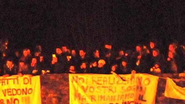 Il vento non frena il falò di S. Geminiano
