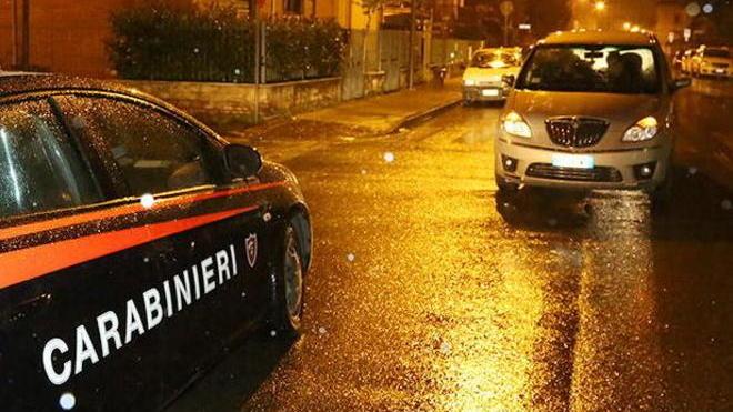 Auto investe un pedone paura per un sessantenne