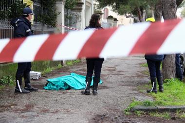 Si accascia a terra e muore, domenica era morta la moglie 