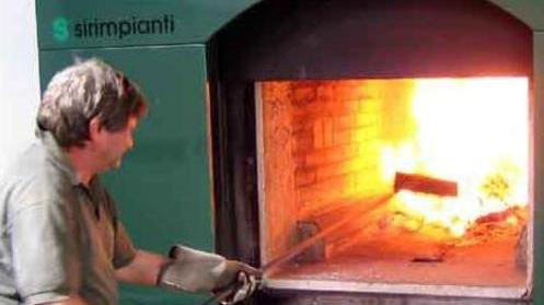 Cinquecento “no” al forno crematorio