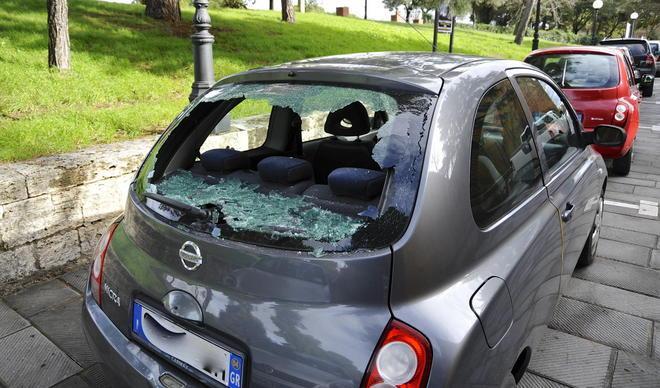 È tornato spaccalunotti: quattro colpi in via Saffi 