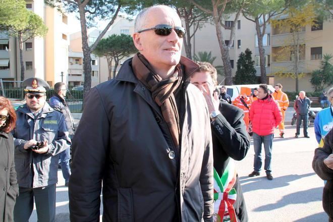 Il prefetto Gabrielli in visita ai paesi della Versilia colpiti dal maltempo 