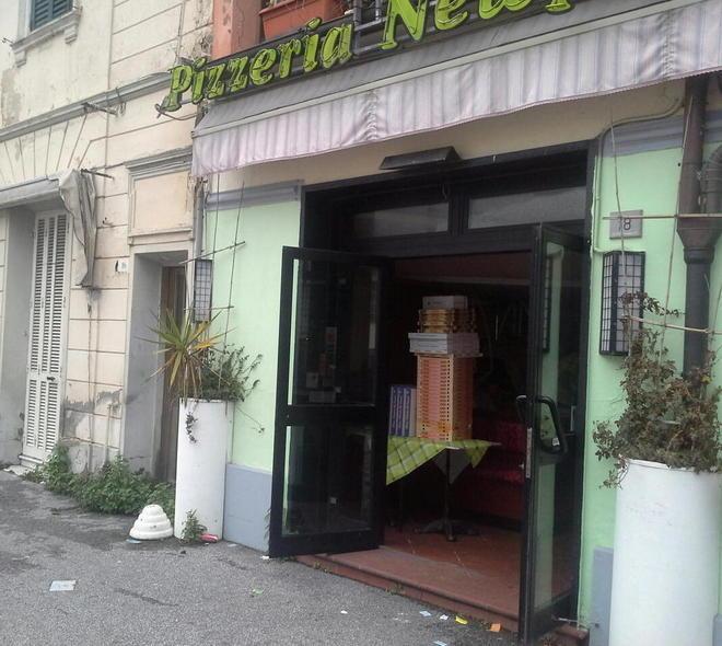 Furti, rumori e minacce Darsena presa d’assalto 
