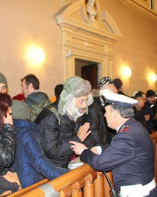 La lunga giornata di Cosimi «Sono provato, ma rimango» 