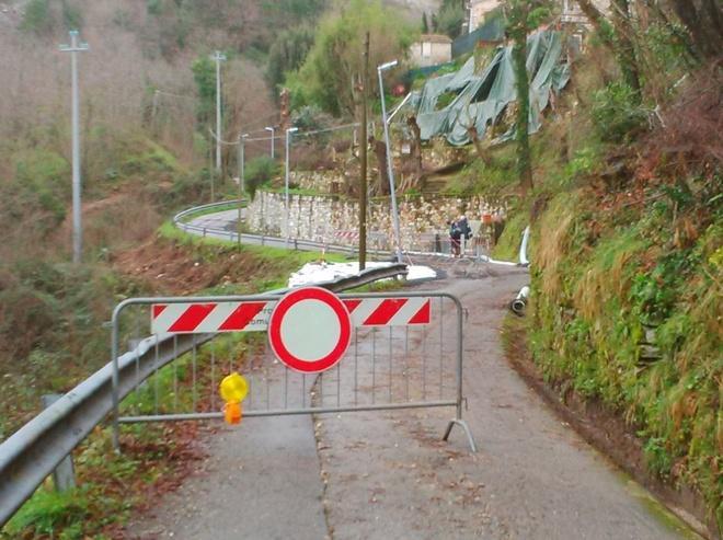 Castello in rivolta: «Vogliamo i fatti» 
