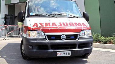 Due auto ribaltate sulla variante, tre feriti