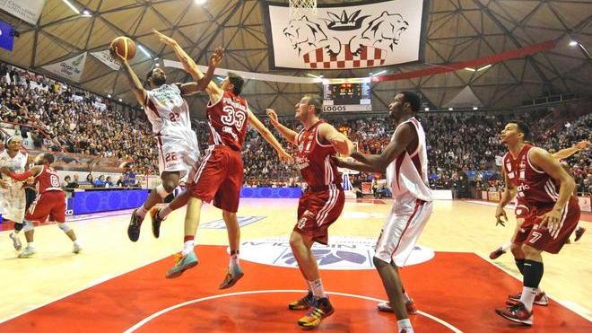 Ecco 100mila euro per il palasport