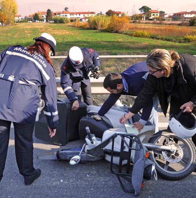 Resterà acceso 24 ore il semaforo di Vignole 