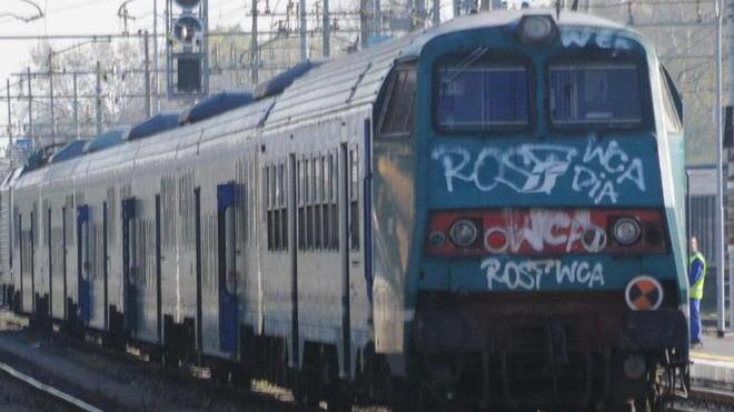 Ore di controlli lungo la ferrovia