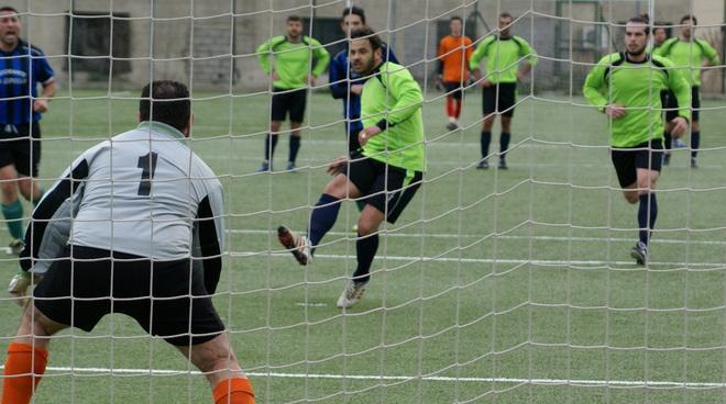 Calcio, Terza categoria Squalifiche e inibizioni a raffica per il Rio Elba 