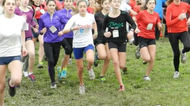 Corsa campestre Quelli della Pascoli mettono le ali