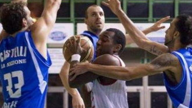 Agrigento vince il big match, Matera ok
