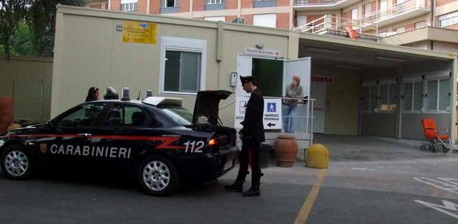 Lo rapinano in strada della catenina d’oro e accusa un malore 