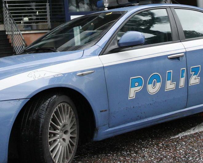 Ubriaco, si mette a dirigere il traffico 