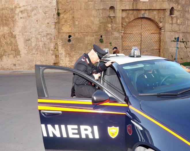 Nasconde la droga in una pagnotta: scoperto e arrestato 