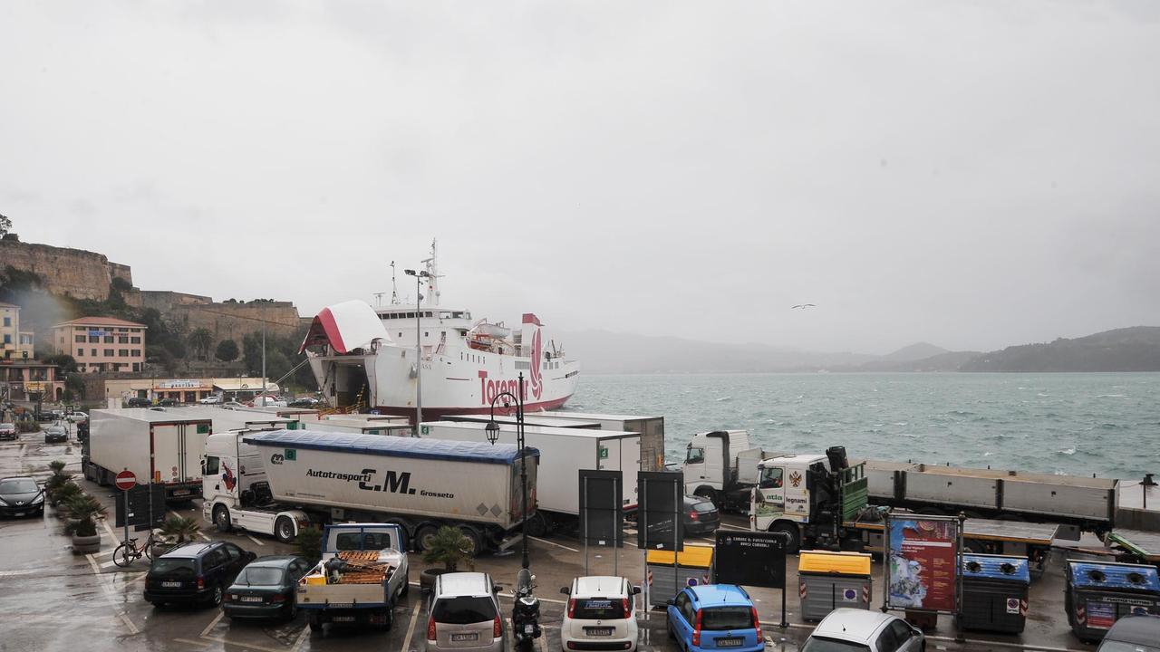 Maltempo, all'Elba scuole chiuse anche il martedì