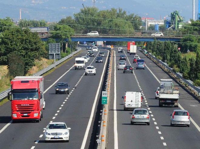 Sel chiede una metro di superficie ed il doppio binario 