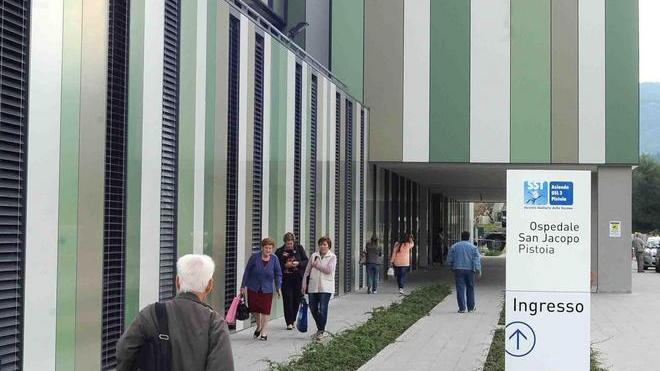 Una delegazione dei grillini al San Jacopo