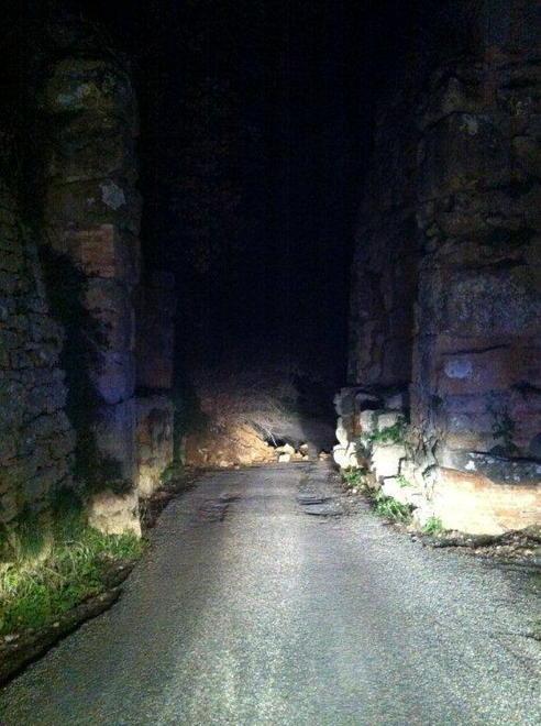 Ancora frane a Volterra durante la notte, in città torna la pura