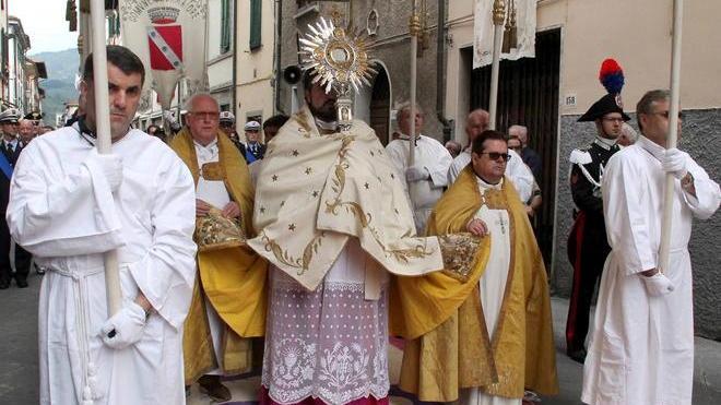 Papa Francesco invitato alla festa del nome di Gesù