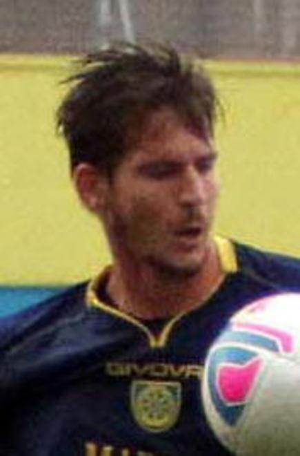 Carrarese troppo prudente a Pavia 