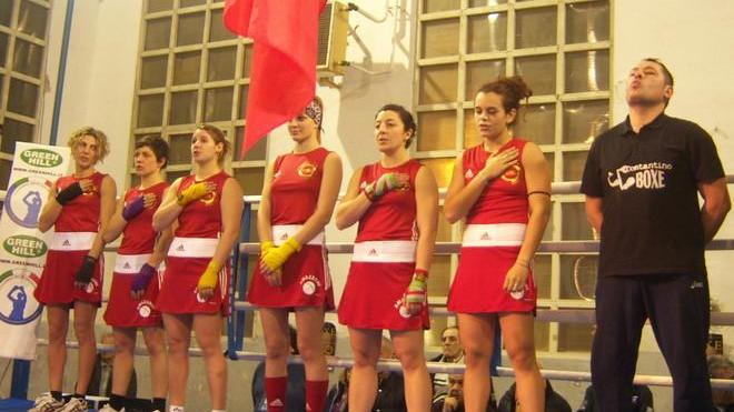 I pugni delle Amazzoni non danno scampo