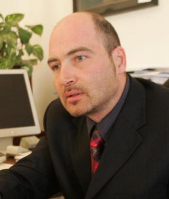 «Non ci volete». E Bizzarri insorge 