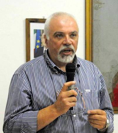 «Gaia, stop a stipendi d’oro e consulenze» 