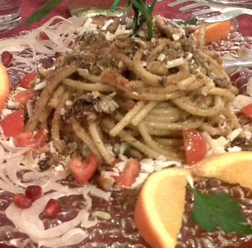 Pasta con le sarde e acciughe fresche senza dimenticare ricotta e finocchietto