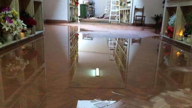 Acqua nel cimitero: quando i lavori?