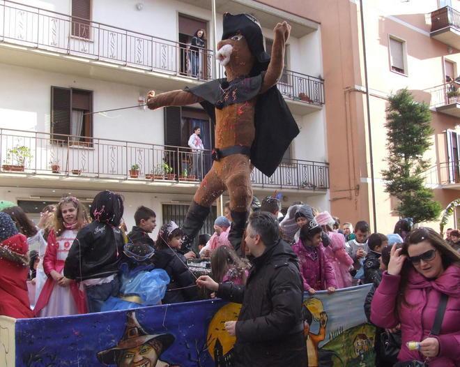 Anche un carro di Peppa Pig al Carnevale montemurlese 