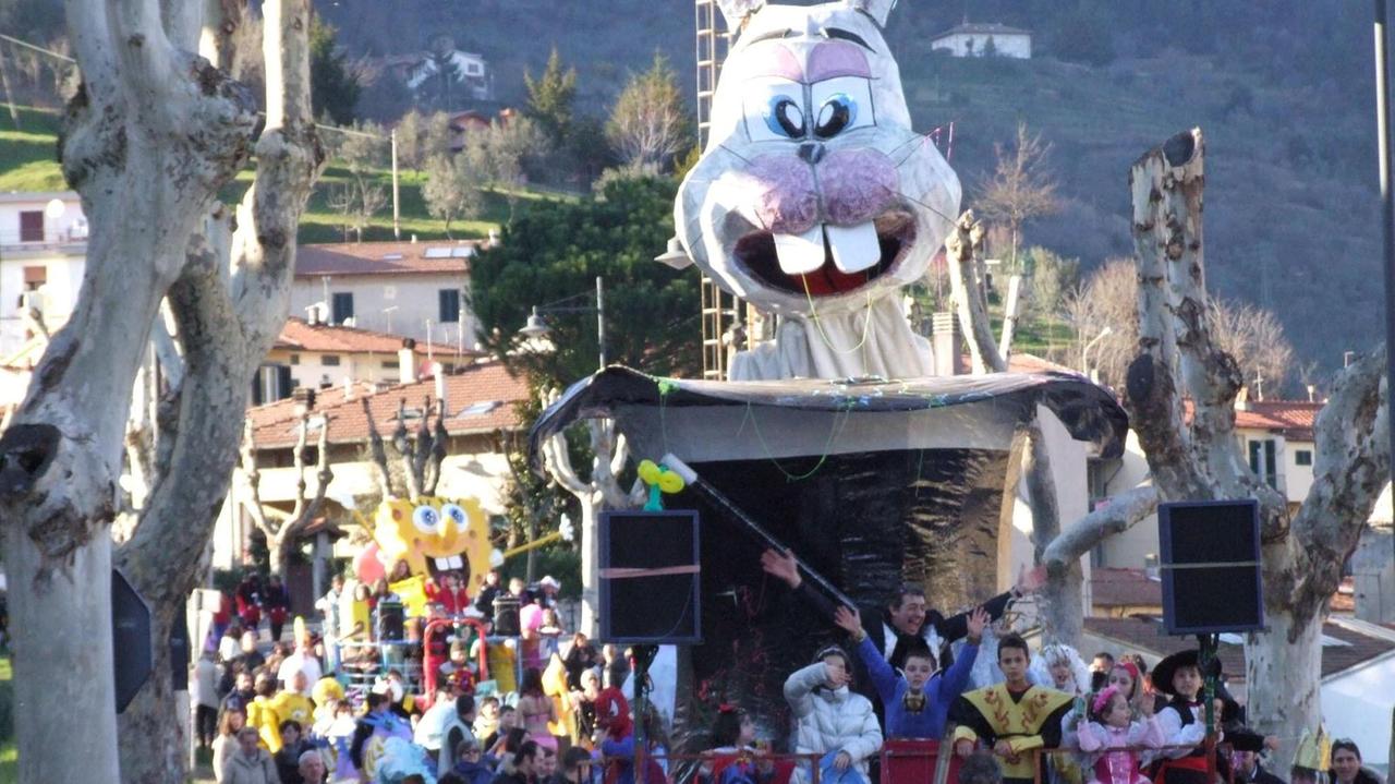 Cinque nuovi carri pronti a sfilare per le vie di Vaiano