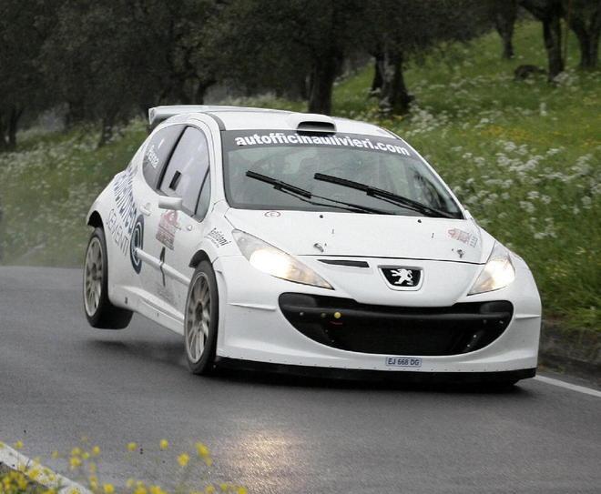 Capannori in festa con il rally del Carnevale 