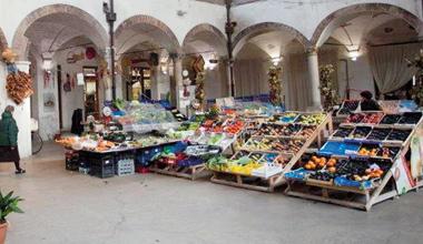 Mercato del Carmine, apertura al piano D’Alessandro 