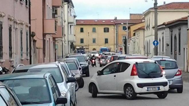 Ardenza, traffico caotico: cosa aspetta il Comune a cambiare?