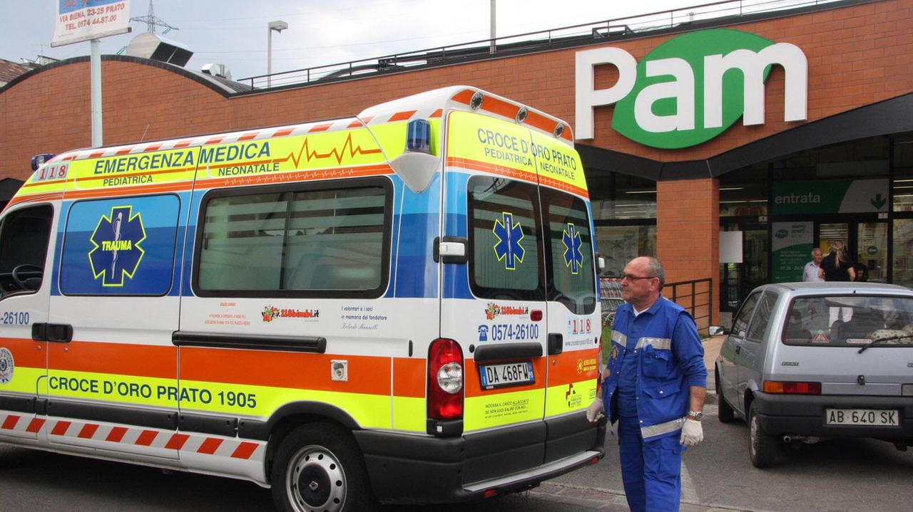 Furto alla Pam, ladri fanno esplodere la cassaforte