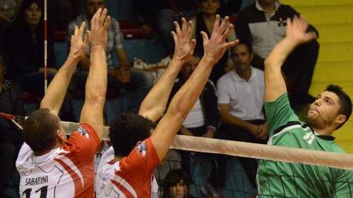 Un derby interminabile, vincono i Lupi al tie-break