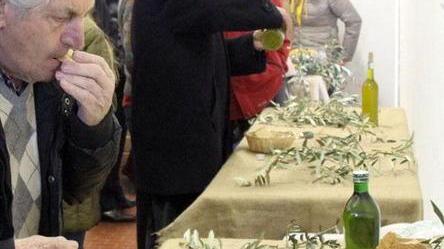 L’associazione di Fossone ricomincia dal “Nostr’oli”