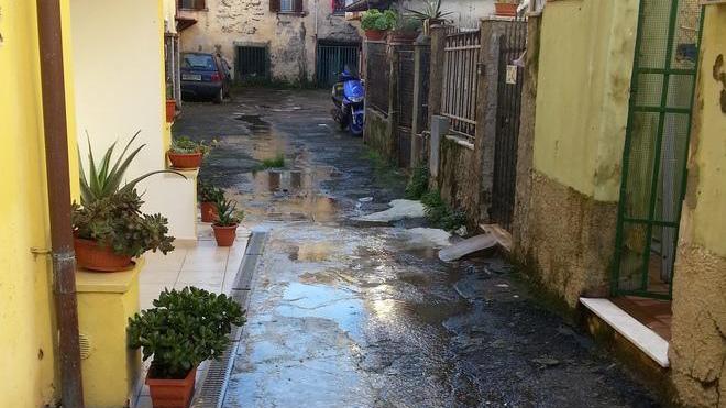Borgo del Ponte, perdita d’acqua “infinita”