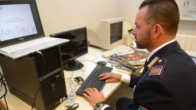 Video hard coi bimbi piccoli, arrestato scrittore