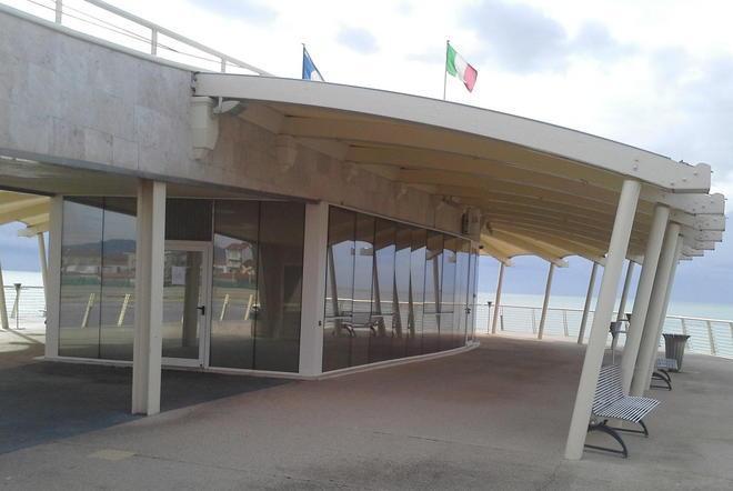 Il bar del Pontile cambia gestione