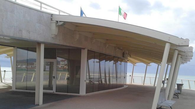 Il bar del Pontile cambia gestione