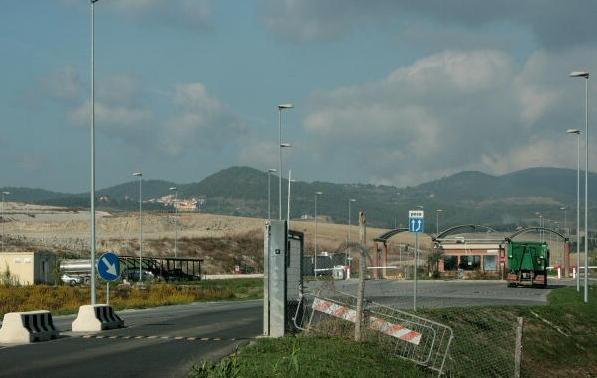 «Scapigliato piena di amianto» 