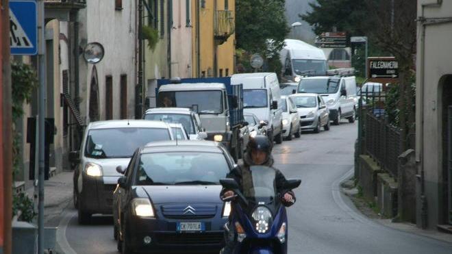 Traffico in tilt per i lavori della Geal