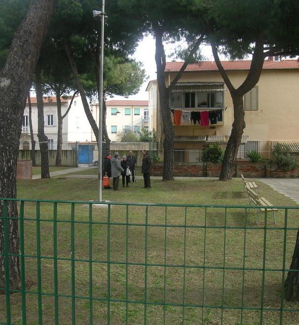 Un parco per i bimbi e per i cani 