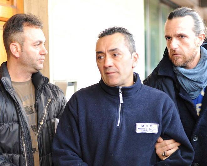 Scandalo delle lapidi nei cimiteri arresti domiciliari per uno dei sei imputati 