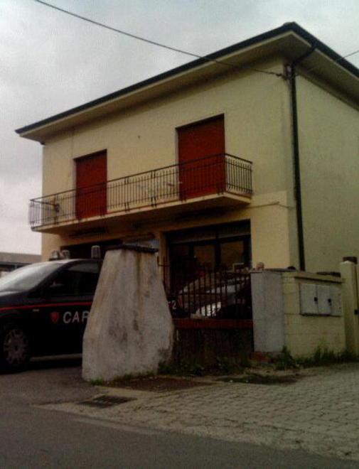 Fatiscente e senza servizi il tomaificio dei cinesi 