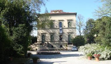 Studenti del Forti guide turistiche a Villa Renatico 